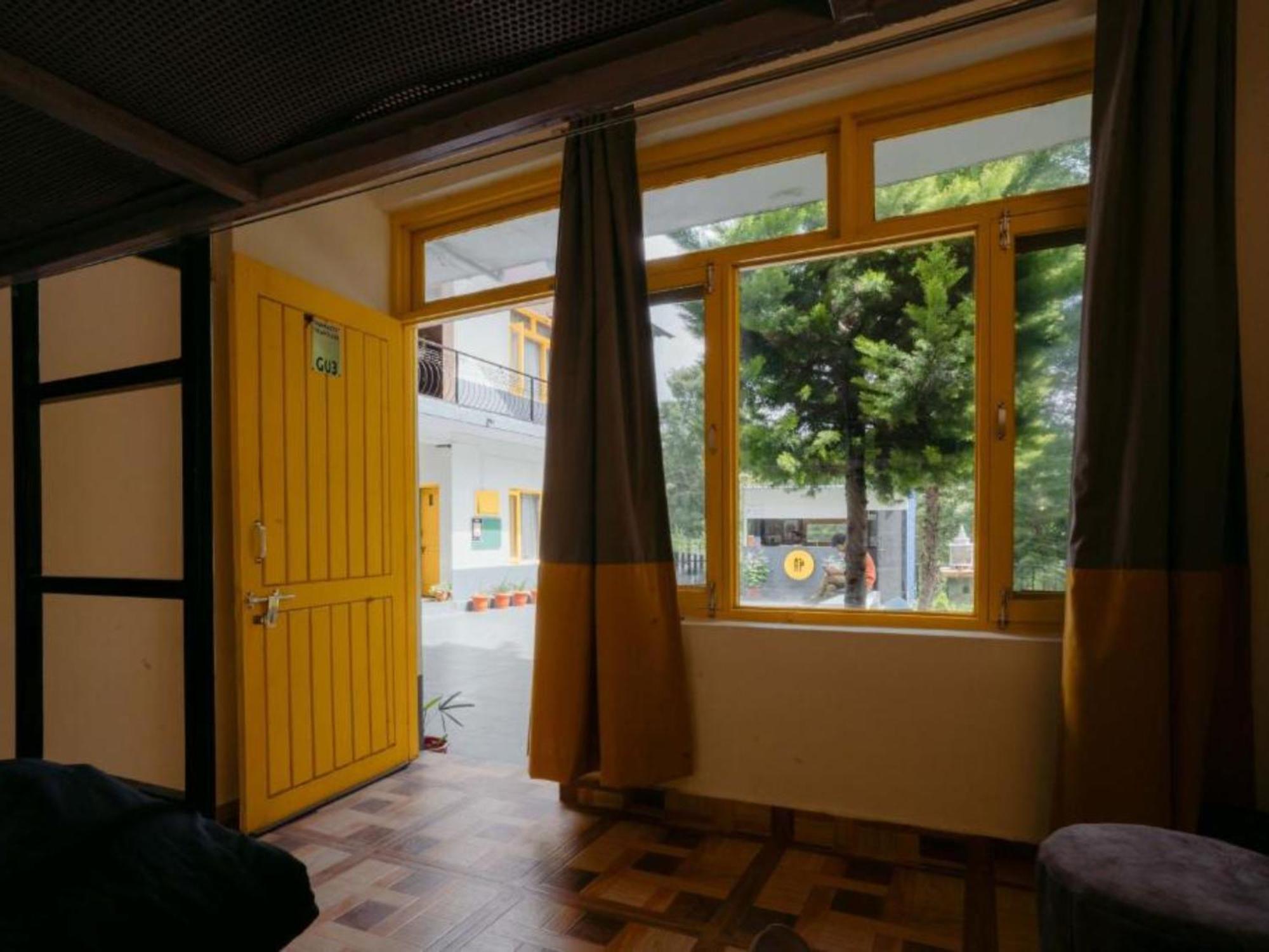 The Hosteller Bir Bilik gambar
