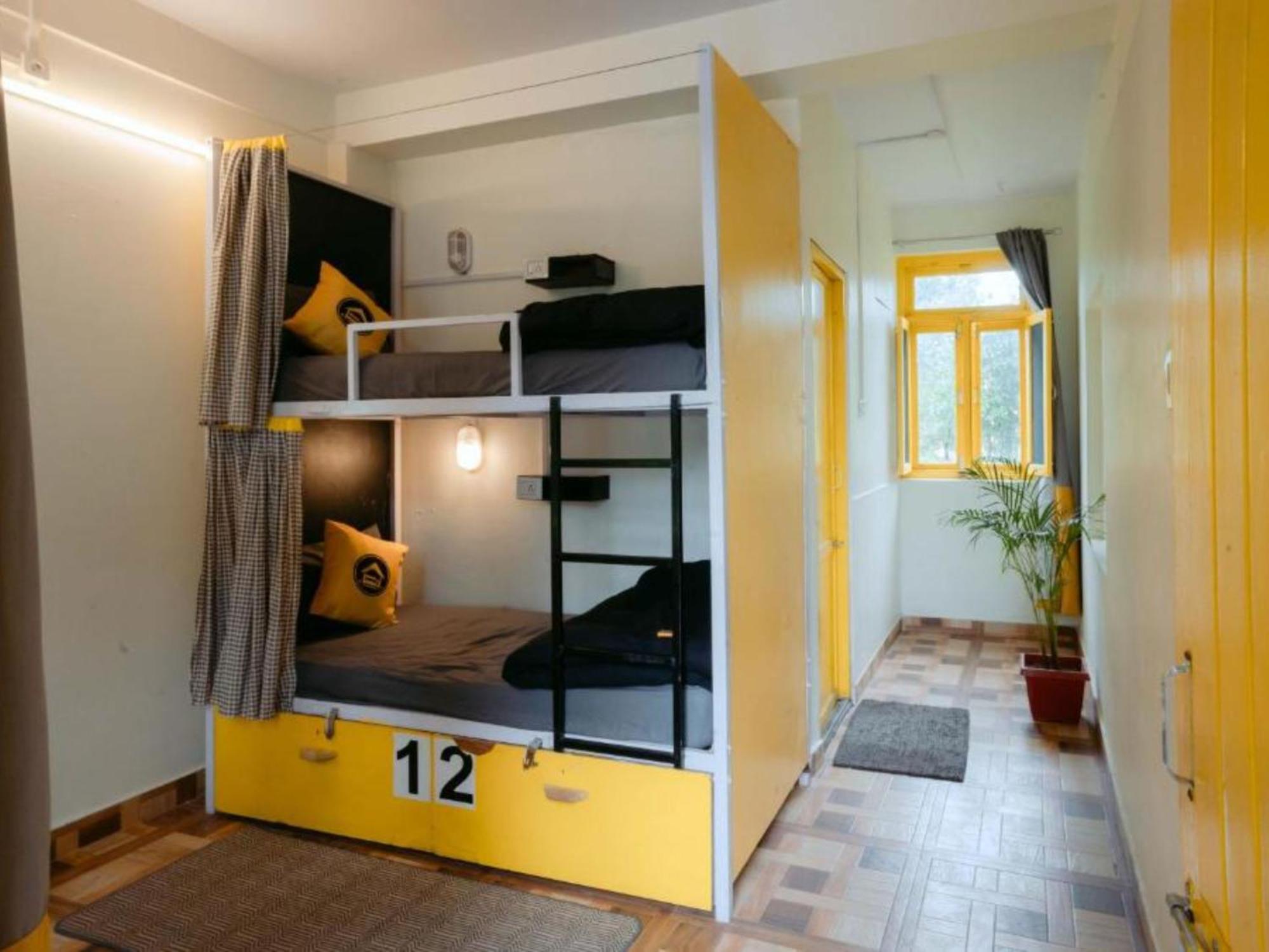 The Hosteller Bir Bilik gambar