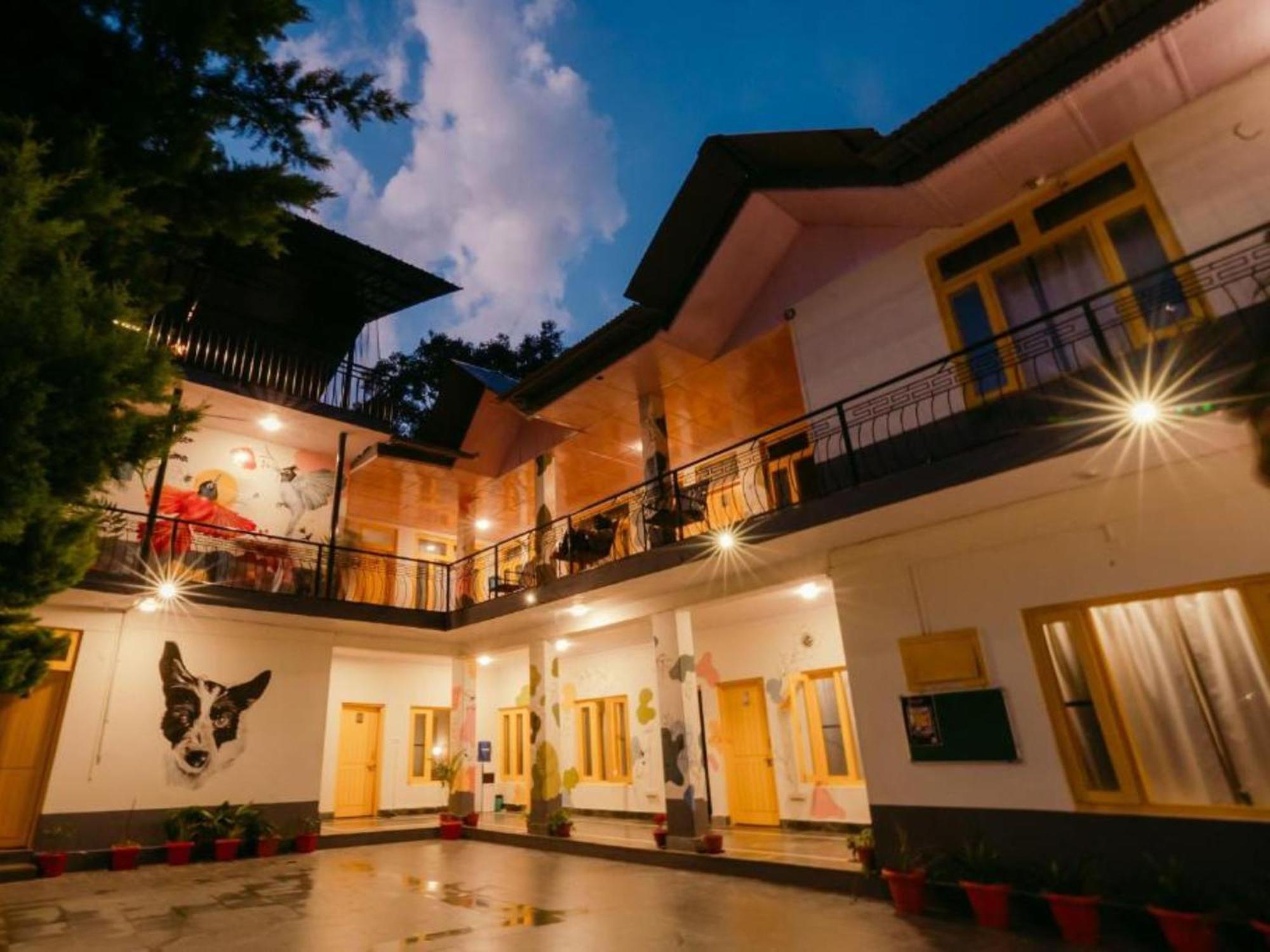 The Hosteller Bir Luaran gambar